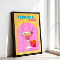 Le tableau accroché en situation dans un intérieur meublé.