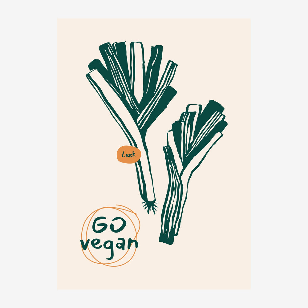 Illustration de deux poireaux aux tracés minimalistes en vert foncé sur fond beige clair, avec le texte « leek » et « GO.