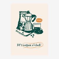 Illustration stylisée en vert et beige d'une cafetière Moka, une tasse de café et des grains, avec le texte « It's coffee.