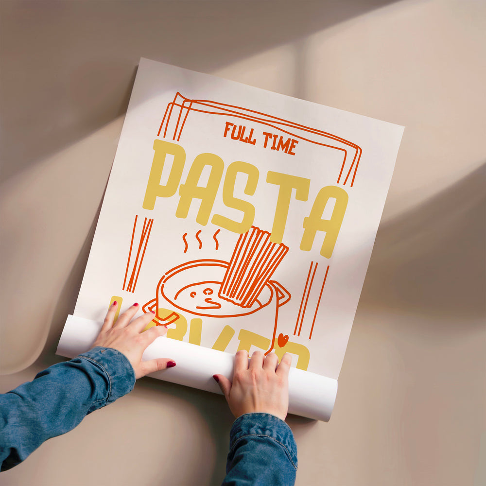 L'impression présentée en poster, sans encadrement, sur un mur neutre.