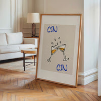 Le tableau accroché en situation dans un intérieur meublé.