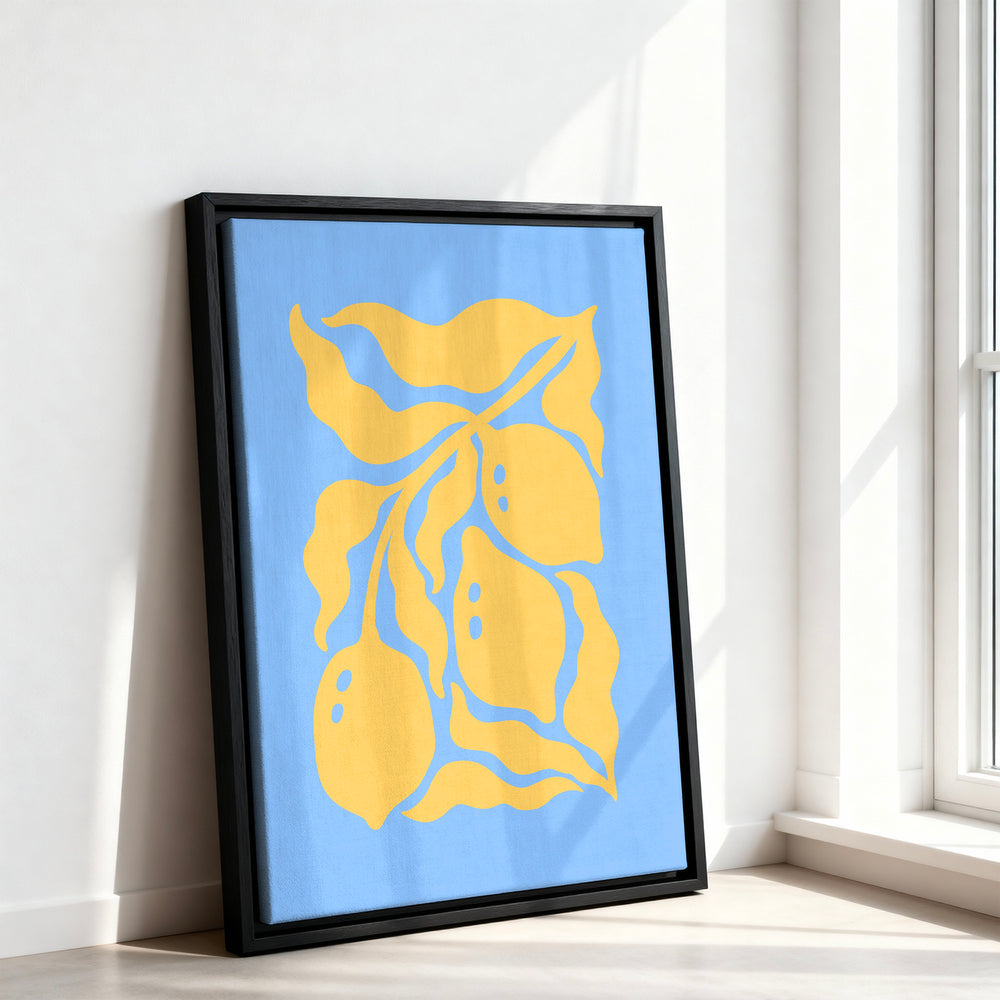 Le tableau accroché en situation dans un intérieur meublé.