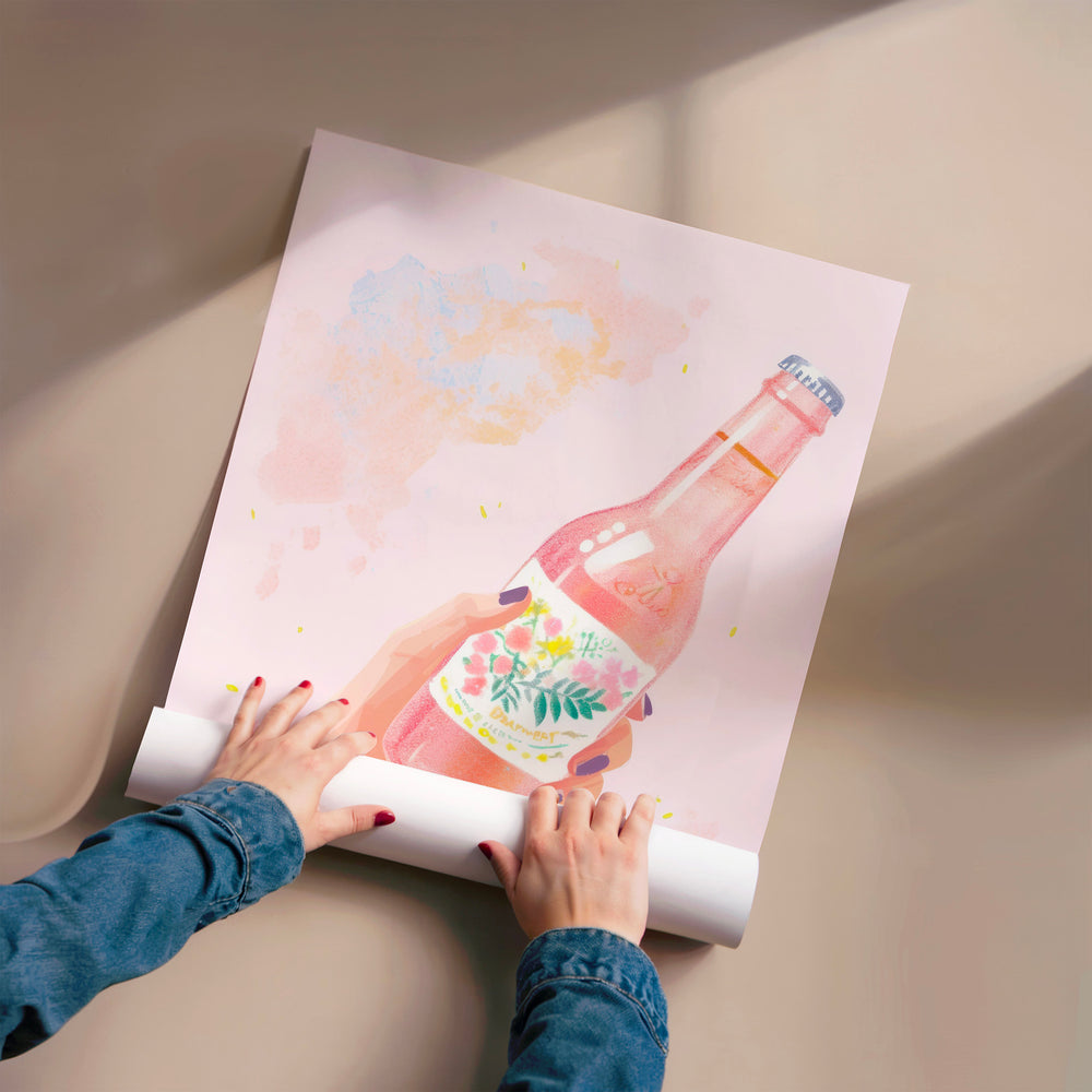 L'impression présentée en poster, sans encadrement, sur un mur neutre.