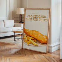 Le tableau accroché en situation dans un intérieur meublé.