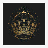 Couronne royale finement ornementée en or avec halo rayonnant et étoiles, sur fond noir.