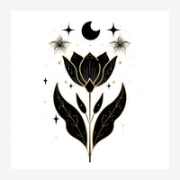 Illustration minimaliste d'une fleur avec feuilles, entourée d'une lune, d'étoiles et de motifs célestes en noir et or sur.