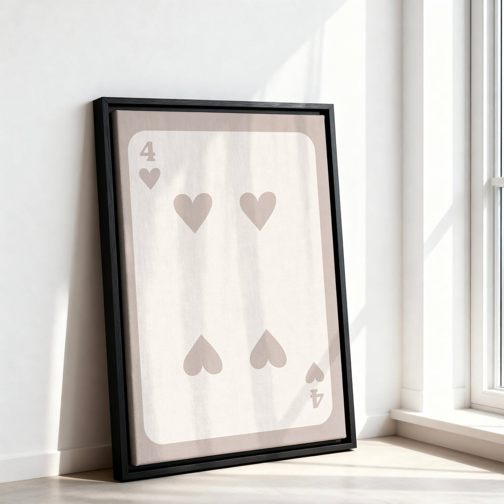 Le tableau accroché en situation dans un intérieur meublé.