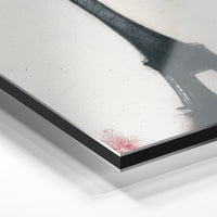 Gros plan du relief : la surépaisseur d'encre en lumière rasante sur aluminium Dibond.