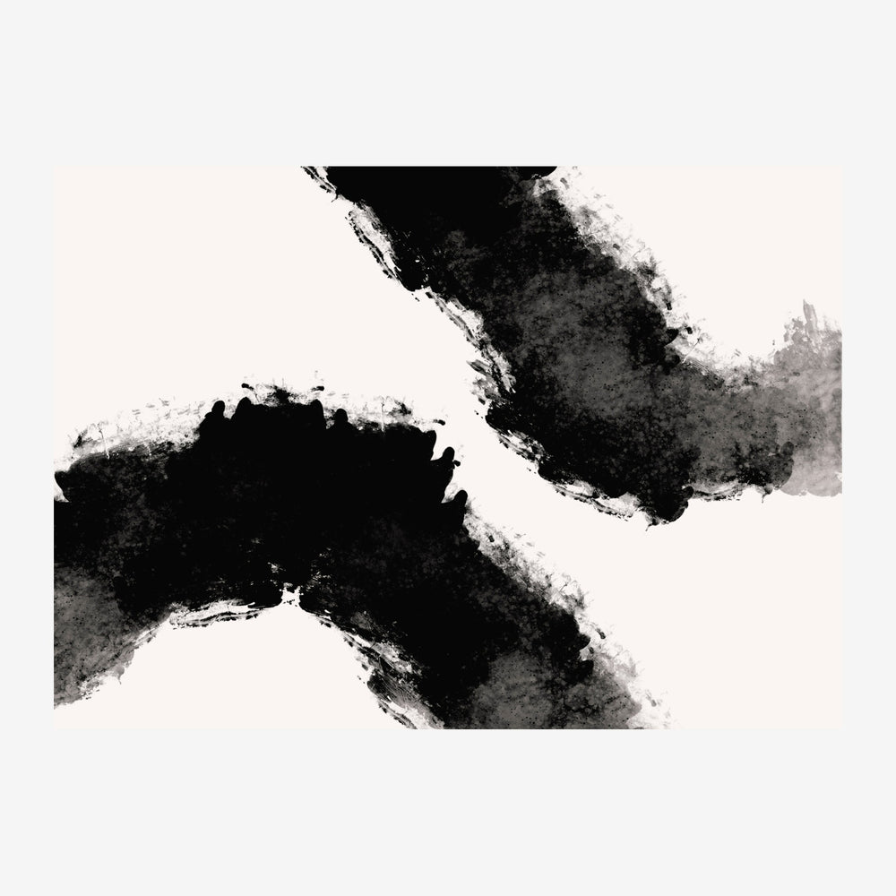 Composition abstraite en noir et blanc montrant trois formes noires à contours dentelés et texturées, flottant sur un fond.