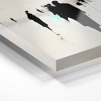 Gros plan de la matière : le tirage sous verre acrylique, tranche transparente visible.