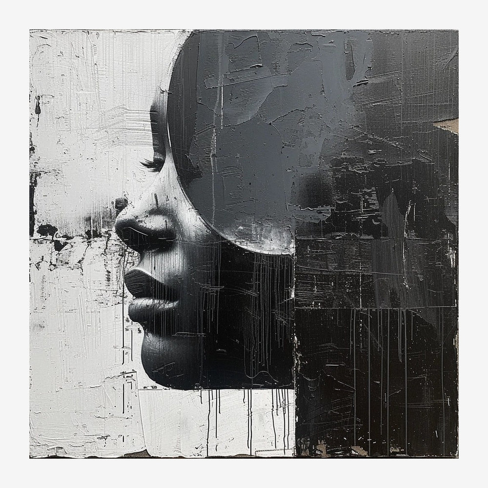 Portrait en noir et blanc montrant un visage qui émerge progressivement d'un fond sombre, avec effet de dégradé graphique et.