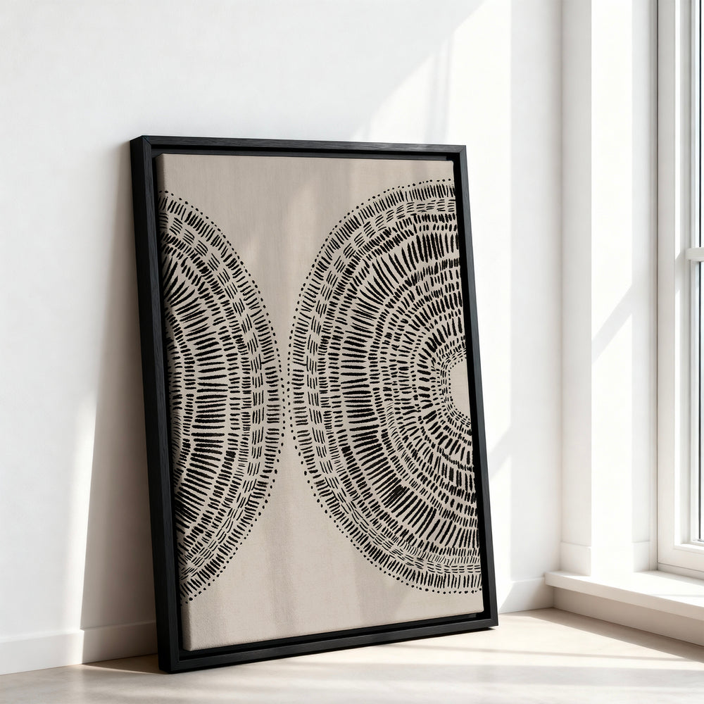 Le tableau accroché en situation dans un intérieur meublé.