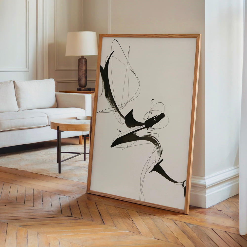Le tableau accroché en situation dans un intérieur meublé.