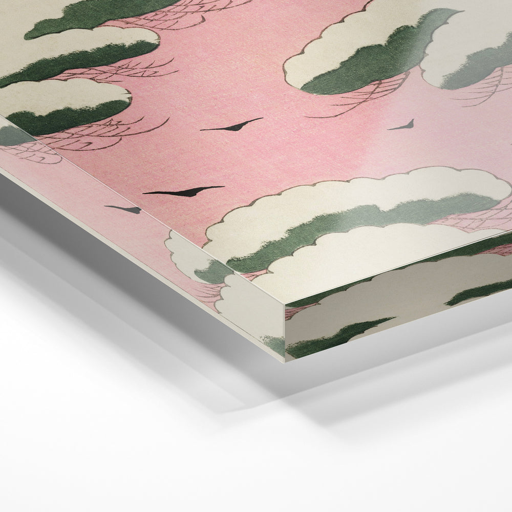 Gros plan de la matière : le tirage sous verre acrylique, tranche transparente visible.