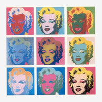 Grille de neuf portraits stylisés en pop art aux couleurs vives sur des fonds rose, bleu, jaune et vert.
