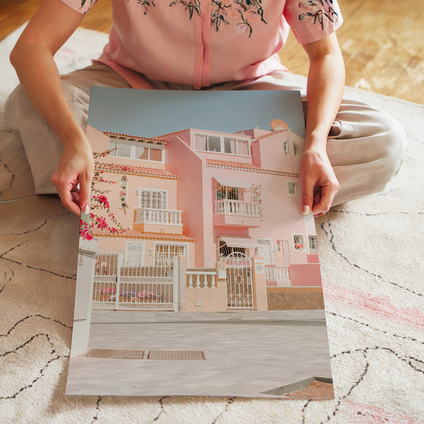 Façade rose et bougainvillée, architecture méditerranéenne — Poster HP mat