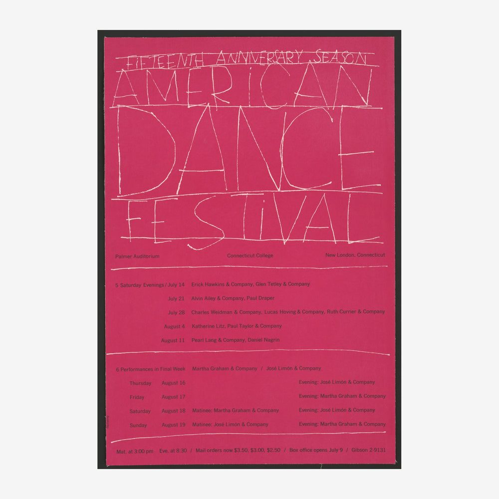 Affiche de festival rose fuchsia avec titre « American Dance Festival » en lettrages linéaires blancs et informations de.