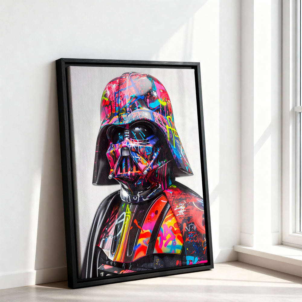 Le tableau accroché en situation dans un intérieur meublé.
