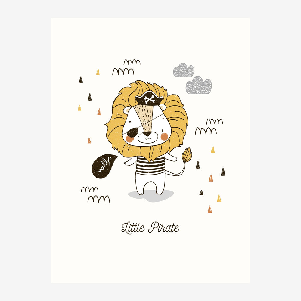 Un petit lion blanc et beige souriant porte un bandeau de pirate noir et tient un crochet, entouré de montagnes, nuages et.