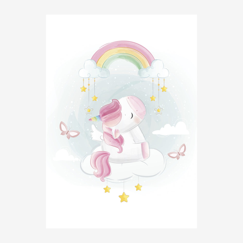 Une licorne blanc et rose assise sur un nuage, regardant vers un arc-en-ciel pastel entouré d'étoiles dorées suspendues et.