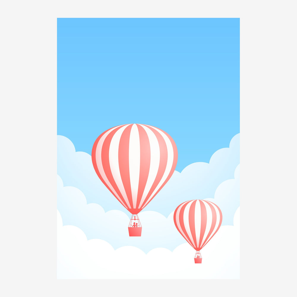 Deux ballons gonflables aux rayures rose et blanc flottent dans un ciel bleu parsemé de nuages blancs.