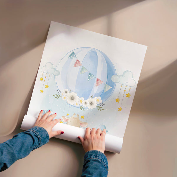 Montgolfière bleue et blanche avec lapin — Poster HP mat
