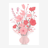 Illustration d'un bouquet de fleurs roses et rouges dans un vase rose pâle, sur fond blanc, avec des feuilles et des tiges.