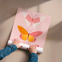 L'impression présentée en poster, sans encadrement, sur un mur neutre.