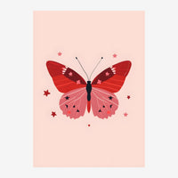 Papillon aux ailes rouges et roses ornées de motifs géométriques, avec antennes et corps noir, entouré d'étoiles rouges sur.