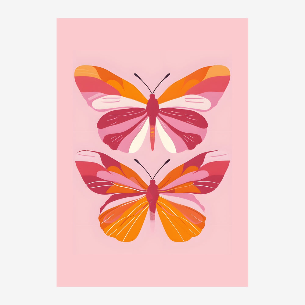 Deux papillons stylisés aux ailes colorées en rose, orange et rouge sur fond rose clair, présentés en composition symétrique.