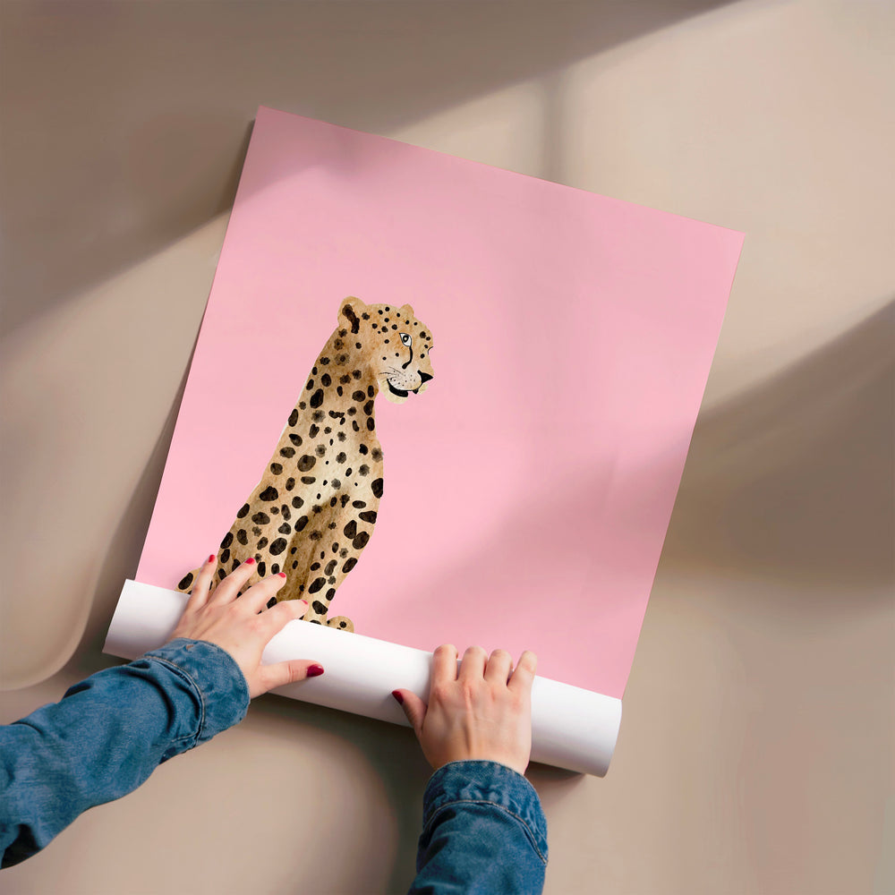 L'impression présentée en poster, sans encadrement, sur un mur neutre.
