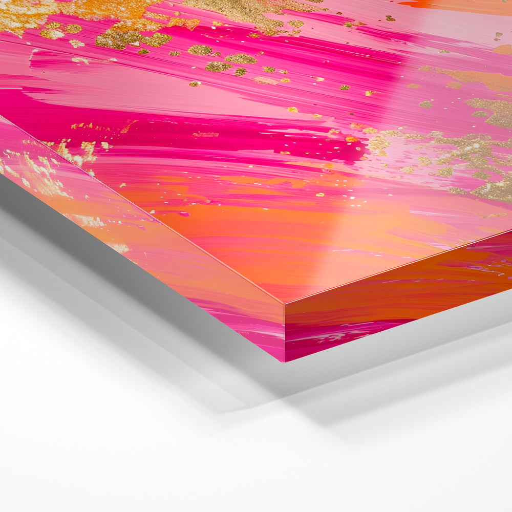 Gros plan de la matière : le tirage sous verre acrylique, tranche transparente visible.