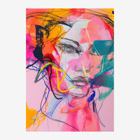 Portrait abstrait aux traits noirs sur fond rose poudré, recouvert de larges taches de couleurs vives : orange, rose vif.