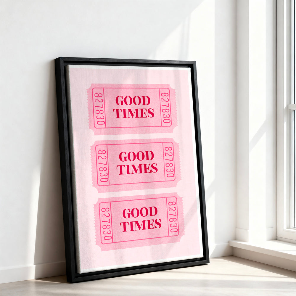 Le tableau accroché en situation dans un intérieur meublé.