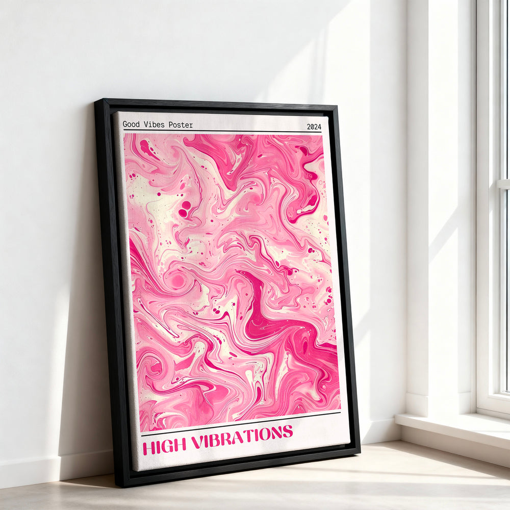Le tableau accroché en situation dans un intérieur meublé.