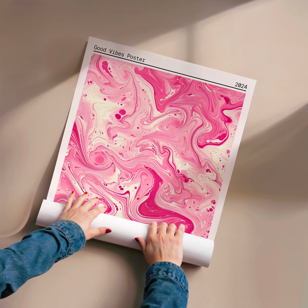 L'impression présentée en poster, sans encadrement, sur un mur neutre.