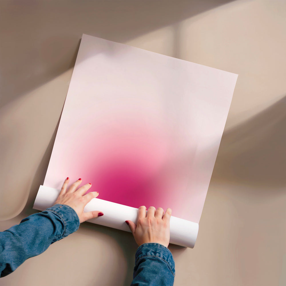 L'impression présentée en poster, sans encadrement, sur un mur neutre.