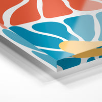 Gros plan de la matière : le tirage sous verre acrylique, tranche transparente visible.