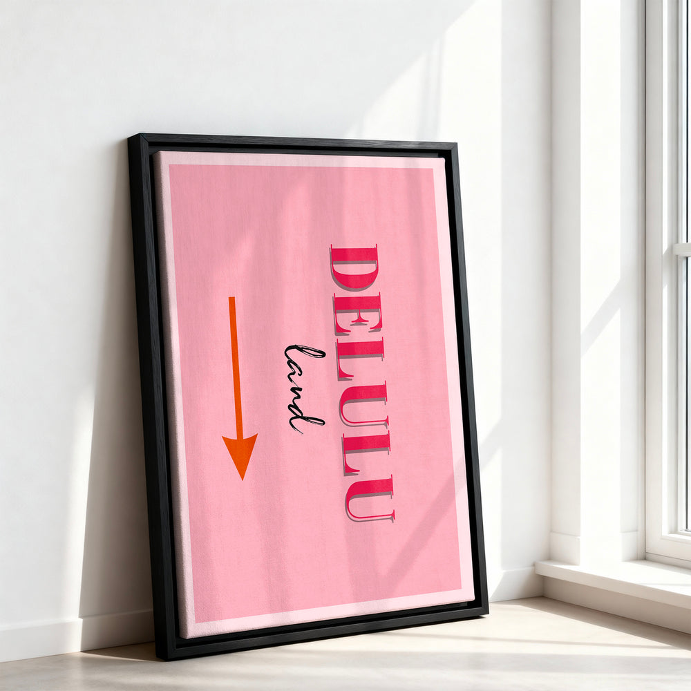 Le tableau accroché en situation dans un intérieur meublé.