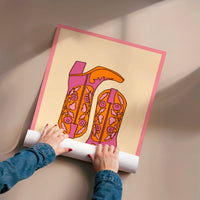 L'impression présentée en poster, sans encadrement, sur un mur neutre.