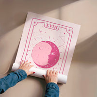 L'impression présentée en poster, sans encadrement, sur un mur neutre.