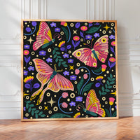 L'impression présentée en poster, sans encadrement, sur un mur neutre.