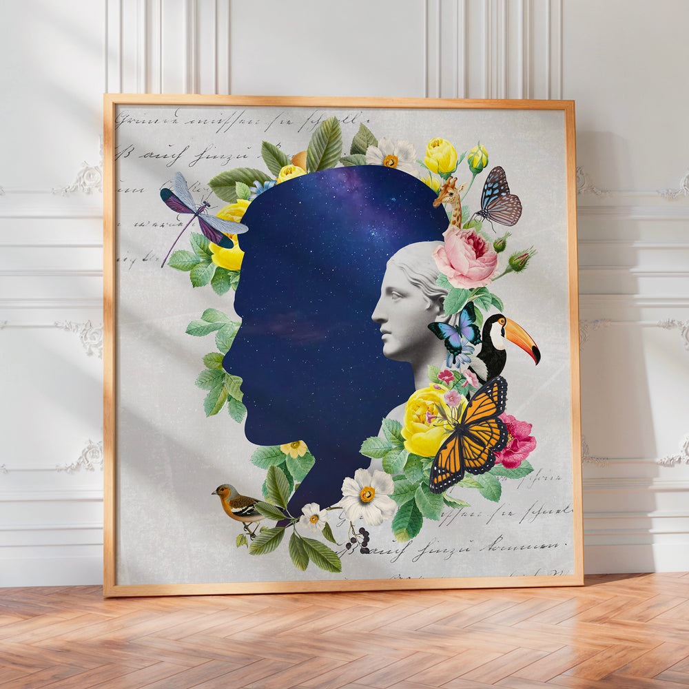 L'impression présentée en poster, sans encadrement, sur un mur neutre.
