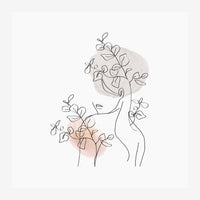 Illustration line art d'une femme en profil tenant des branches feuillues, avec des touches d'aquarelle rose et beige sur.