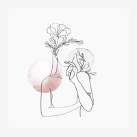 Deux silhouettes féminines tracées à la ligne noire tiennent des fleurs délicates, avec des taches aquarellées rose poudré.