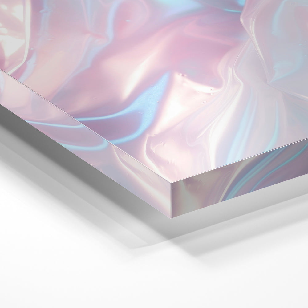 Gros plan de la matière : le tirage sous verre acrylique, tranche transparente visible.