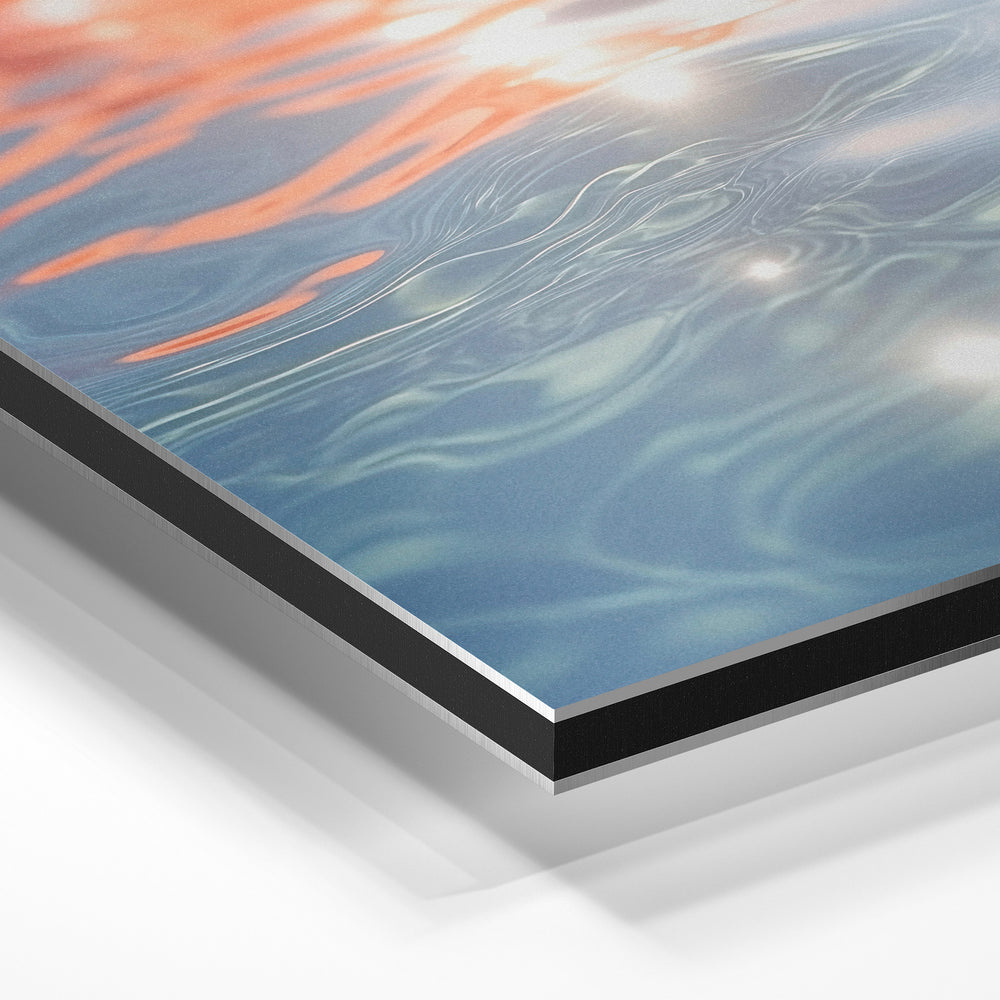 Gros plan de la matière : le tirage contrecollé sur aluminium Dibond mat, tranche visible.