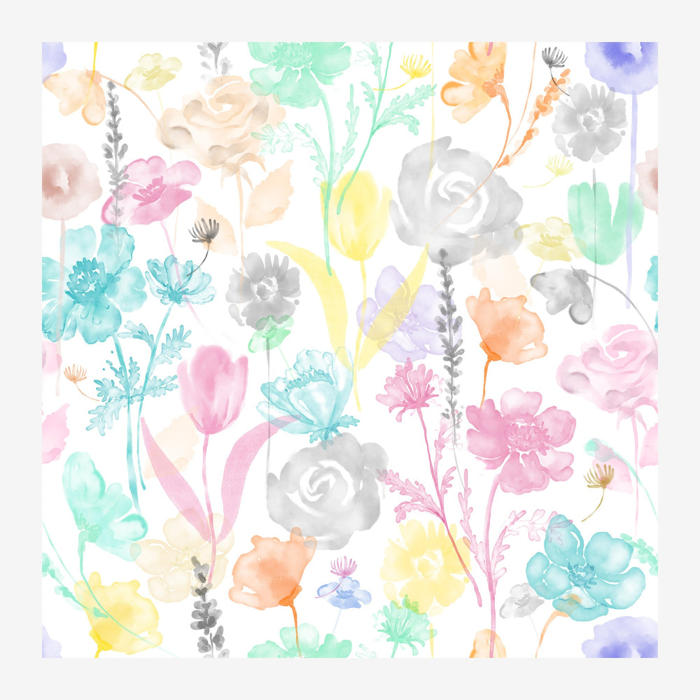Composition de fleurs variées aux teintes pastels — roses grises, tulipes roses, fleurs turquoise et jaunes — disposées sur.