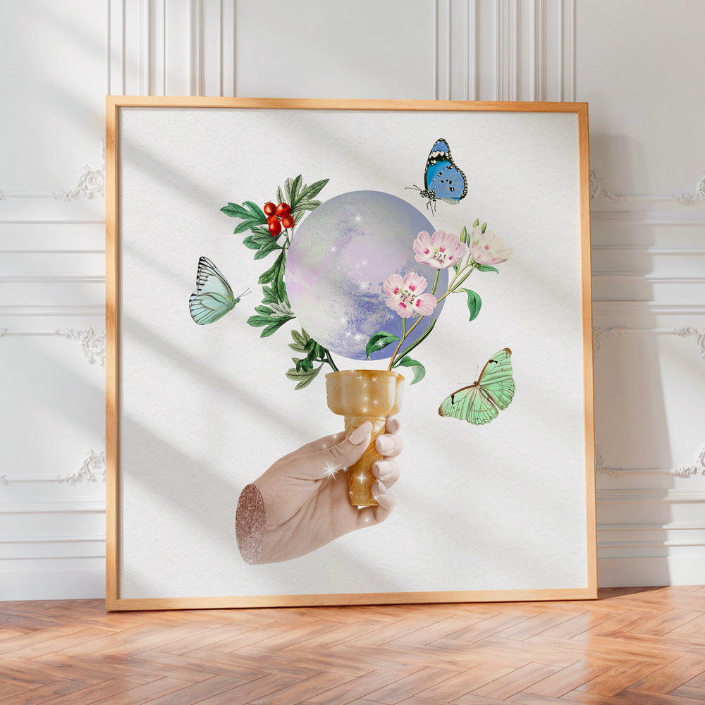 Le tableau accroché en situation dans un intérieur meublé.