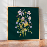 Le tableau accroché en situation dans un intérieur meublé.